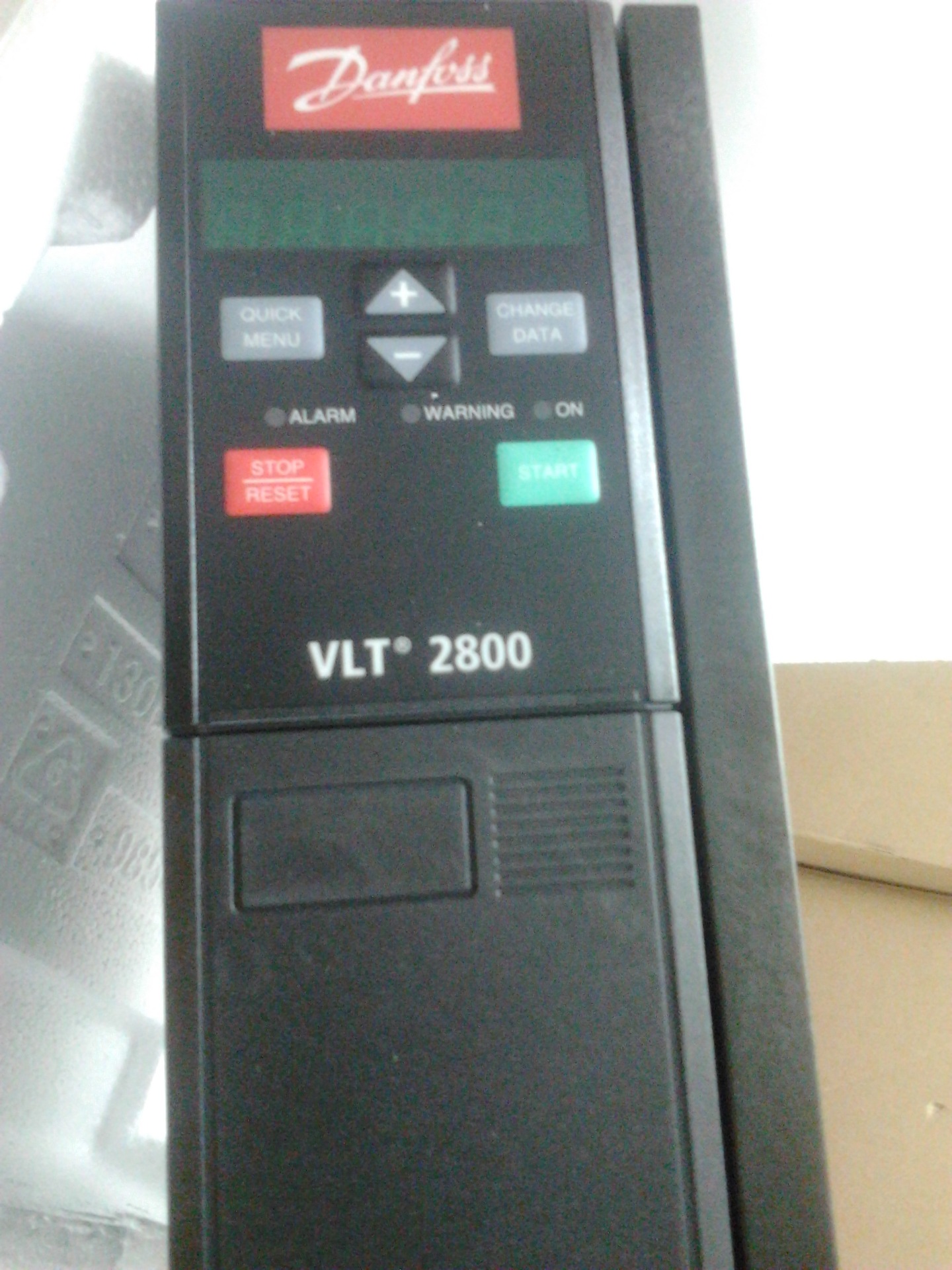 丹佛斯變頻器一級(jí)代理VLT2840，全新正品，品質(zhì)優(yōu)良，價(jià)格優(yōu)惠.